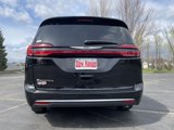 New 2025 Chrysler Pacifica Select image 5