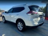 Used 2016 Nissan Rogue SV w/ SV Premium Package image 3