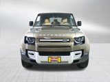 Used 2023 Land Rover Defender 130 SE image 3