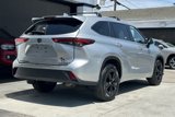 Used 2022 Toyota Highlander XLE image 4