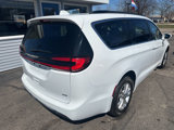 Used 2021 Chrysler Pacifica Touring image 5