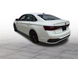 Used 2025 Volkswagen Jetta SE image 4