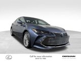 Used 2021 Toyota Avalon Limited image 3