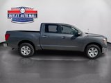 Used 2019 Nissan Titan SV image 2