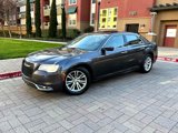 Used 2016 Chrysler 300 C image 4