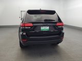 Used 2020 Jeep Grand Cherokee Laredo image 6