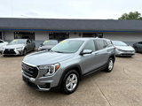 Used 2024 GMC Terrain SLE image 3