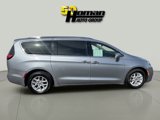 Used 2021 Chrysler Pacifica Touring-L w/ Uconnect Theater Family Group image 6