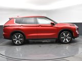 New 2025 Mitsubishi Outlander SE image 3