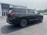 New 2025 GMC Yukon XL Elevation image 3