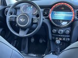 Used 2022 MINI Cooper 2-Door Hardtop image 4