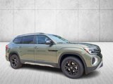 New 2025 Volkswagen Atlas Peak Edition SE image 3