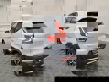Used 2024 Volvo XC40 B5 Core image 4
