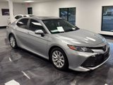 Used 2018 Toyota Camry image 3