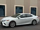 Used 2020 Toyota Camry XLE image 3