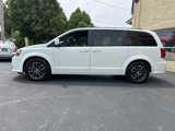 Used 2018 Dodge Grand Caravan GT image 2