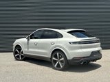 Used 2024 Porsche Cayenne Coupe image 3