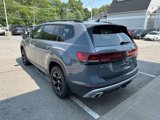 New 2025 Volkswagen Atlas Peak Edition SE image 5