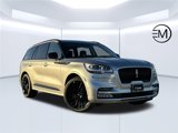Used 2023 Lincoln Aviator Reserve w/ Equipment Group 201A image 3