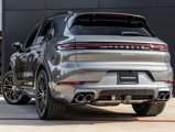 Certified 2025 Porsche Cayenne image 3