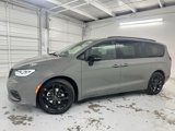 New 2025 Chrysler Pacifica Limited image 2