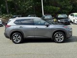 Used 2021 Nissan Rogue SV image 4