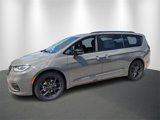 New 2025 Chrysler Pacifica Limited image 2