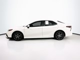 Used 2022 Toyota Camry SE image 4