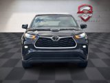 Used 2021 Toyota Highlander LE image 2