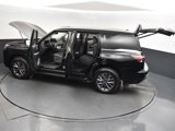 New 2025 INFINITI QX80 Pure image 2