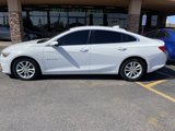 Used 2016 Chevrolet Malibu LT image 2