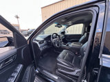 Used 2018 Chevrolet Suburban LT image 6