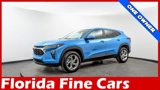 Used 2025 Chevrolet Trax LS w/ LS Convenience Package image 2