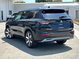 New 2025 Mitsubishi Outlander SEL image 5