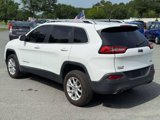 Used 2017 Jeep Cherokee Latitude w/ Comfort/Convenience Group image 4