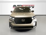 Used 2025 Honda Pilot TrailSport image 2