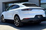 Certified 2023 Porsche Cayenne Platinum Edition image 3