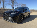 Used 2021 Toyota Highlander XSE image 2