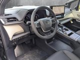 New 2025 Toyota Sienna Platinum image 3