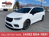 New 2025 Chrysler Pacifica Select image 4