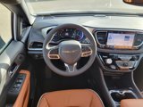 New 2025 Chrysler Pacifica Pinnacle image 5