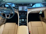 New 2025 Jeep Grand Cherokee Summit image 2