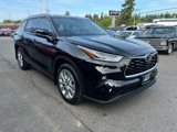 Used 2021 Toyota Highlander Limited image 3