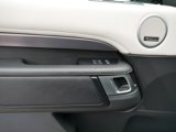 Used 2024 Land Rover Discovery Metropolitan Edition image 6