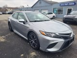 Used 2020 Toyota Camry SE image 3