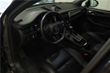 Certified 2024 Porsche Macan image 4