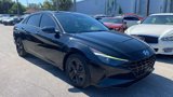 Used 2022 Hyundai Elantra SEL w/ Convenience Package image 3