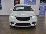 Used 2022 Chrysler Pacifica Touring-L image 4