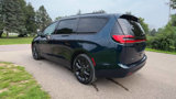 Used 2024 Chrysler Pacifica Touring-L w/ S Appearance Package image 3