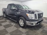 Used 2017 Nissan Titan SV image 4
